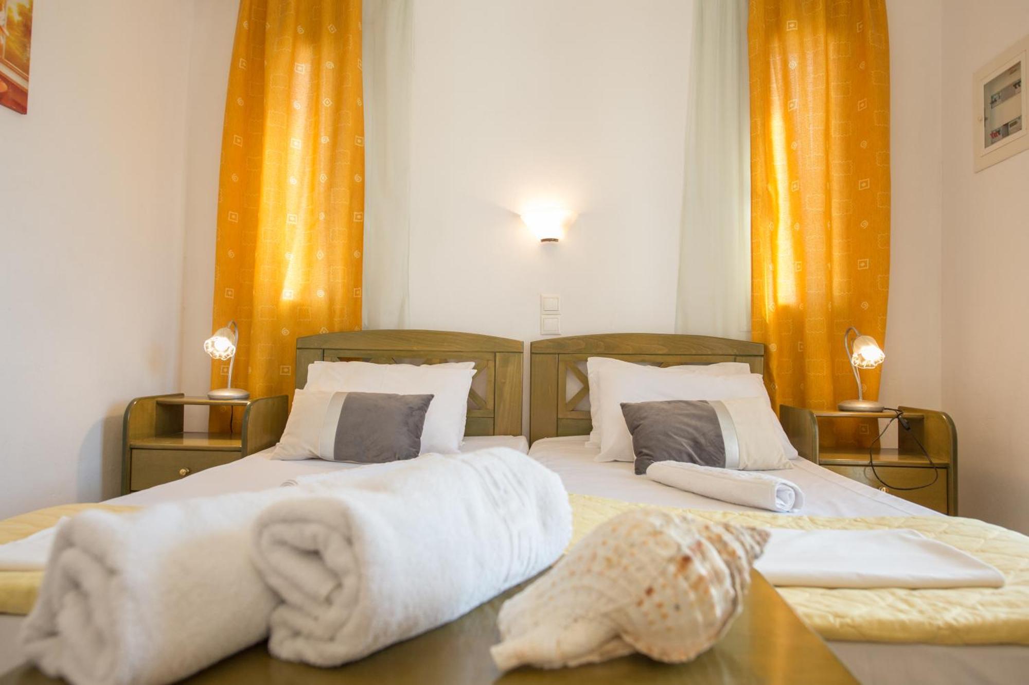 Hotel Avra Nea Epidhavros Exteriör bild