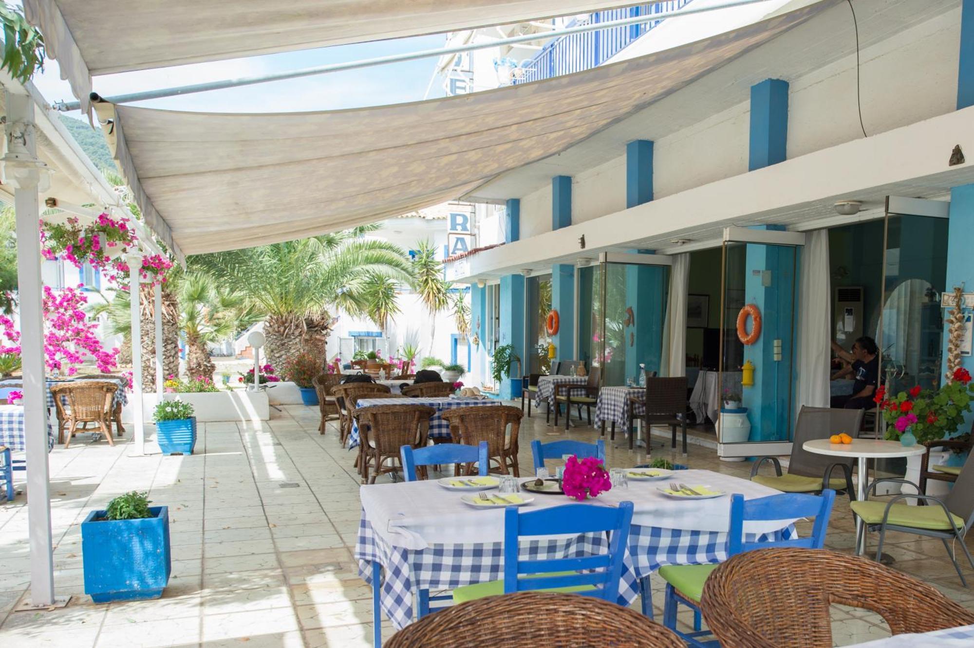 Hotel Avra Nea Epidhavros Exteriör bild