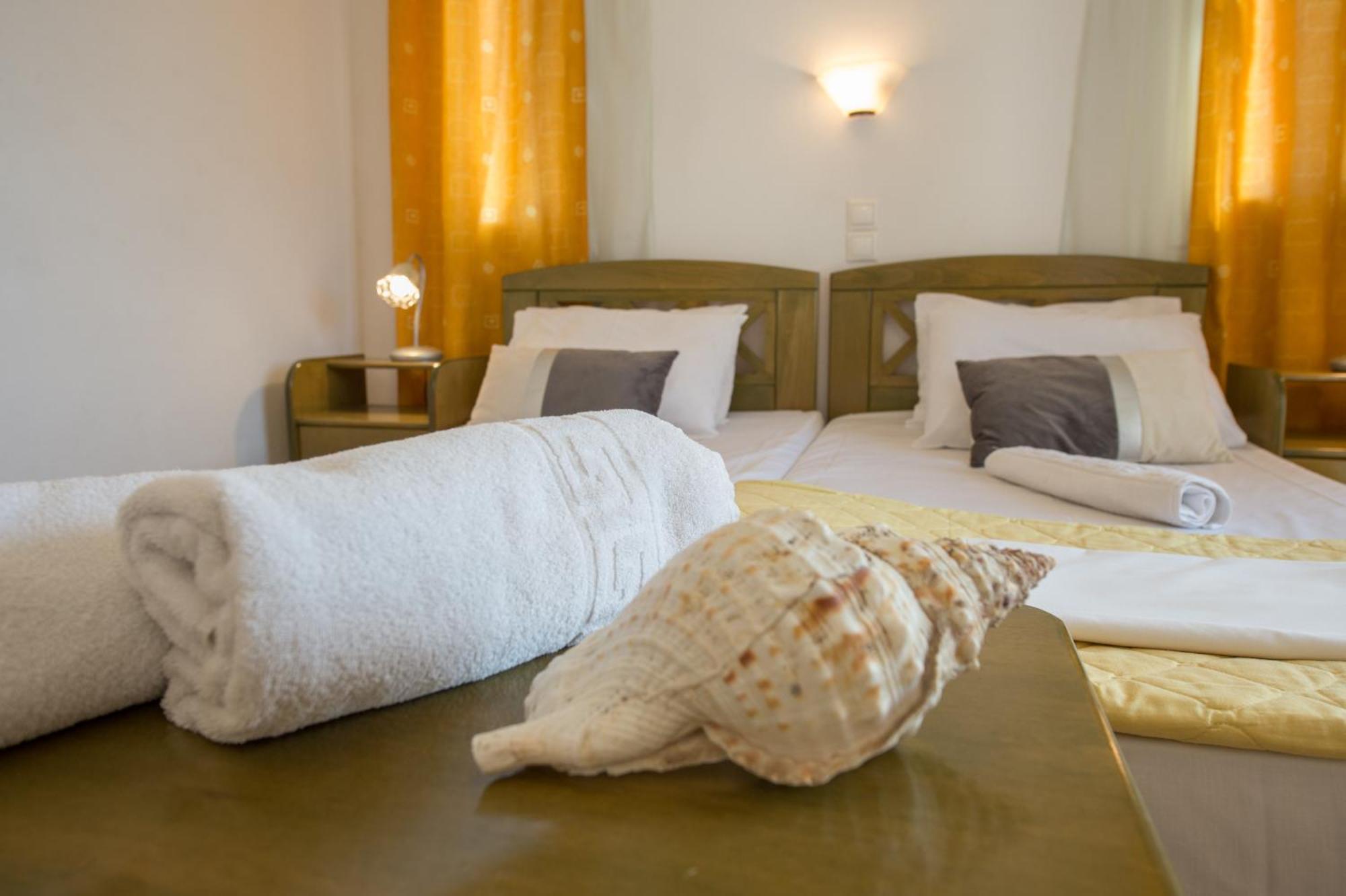 Hotel Avra Nea Epidhavros Exteriör bild