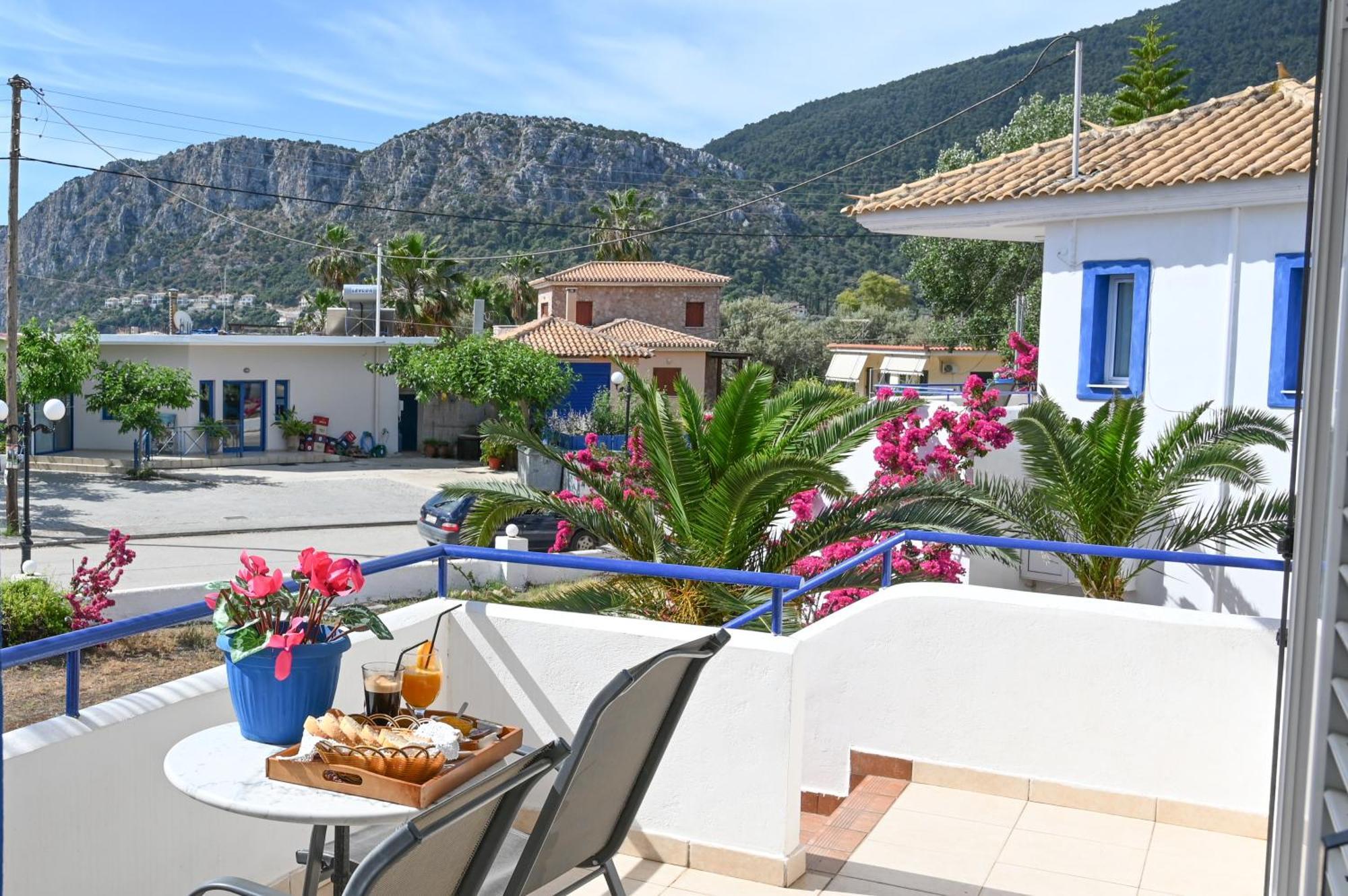 Hotel Avra Nea Epidhavros Exteriör bild