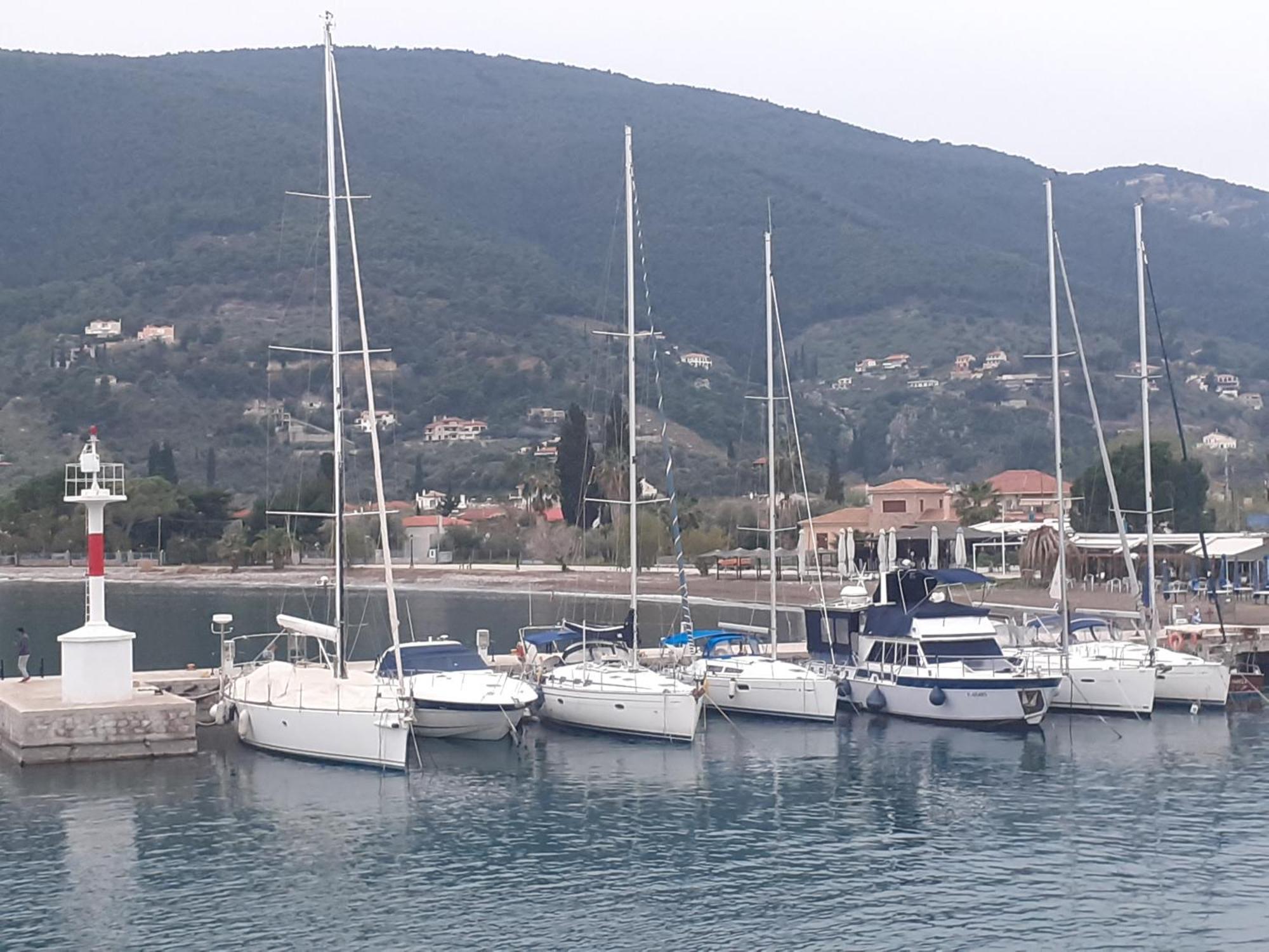 Hotel Avra Nea Epidhavros Exteriör bild