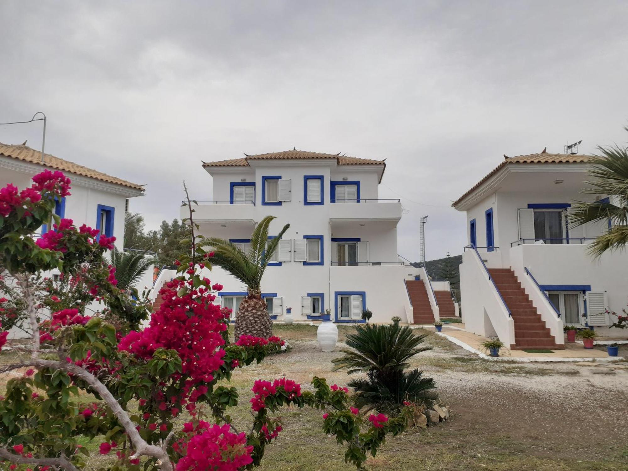 Hotel Avra Nea Epidhavros Exteriör bild